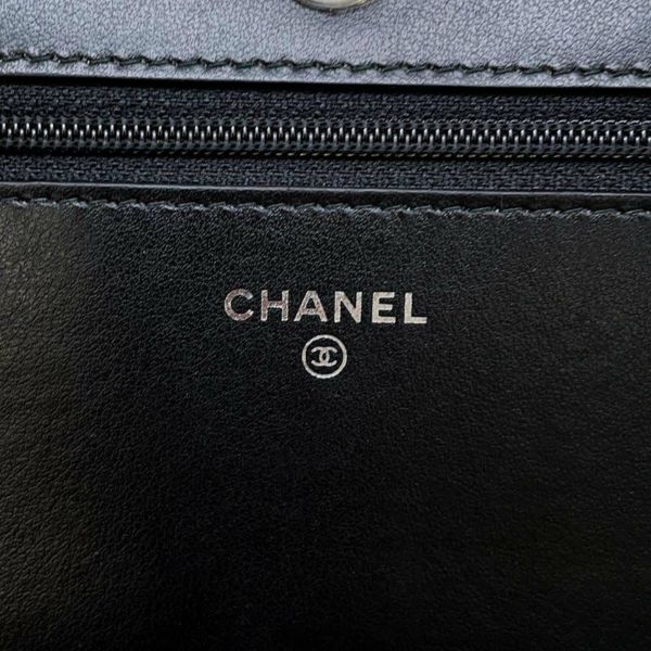 シャネル チェーンウォレット シェブロン Vステッチ ココマーク カーフレザー A84444 CHANEL 財布 黒