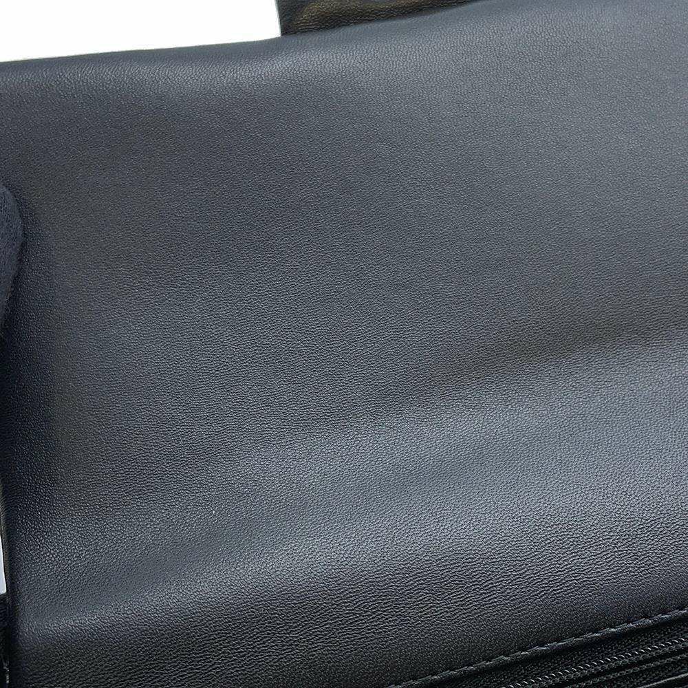 シャネル チェーンショルダーバッグ マトラッセ ココマーク トップハンドル ミニ メタリック グレインド カーフスキン AS2431 CHANEL 黒