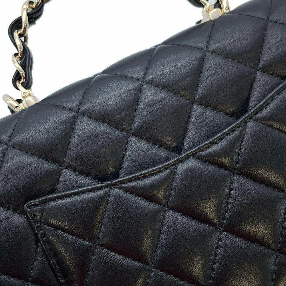 シャネル チェーンショルダーバッグ マトラッセ ココマーク トップハンドル ミニ メタリック グレインド カーフスキン AS2431 CHANEL 黒