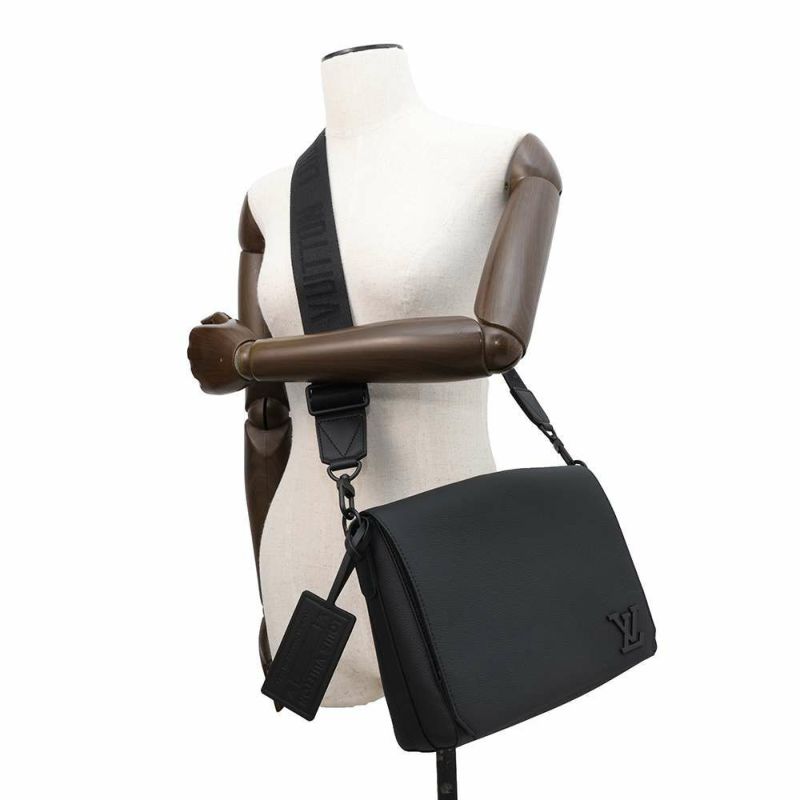 ルイヴィトン ショルダーバッグ テイクオフ・メッセンジャー カーフレザー M57080 ヴィトン ブラック 黒