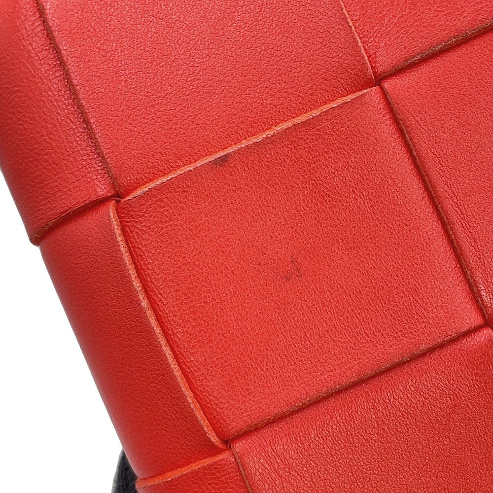 ボッテガヴェネタ 二つ折り財布 カセット ミディアム レザー BOTTEGA VENETA