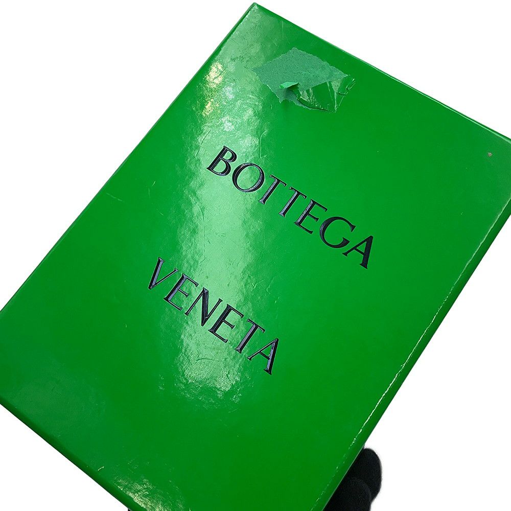 ボッテガヴェネタ 二つ折り財布 カセット ミディアム レザー BOTTEGA VENETA