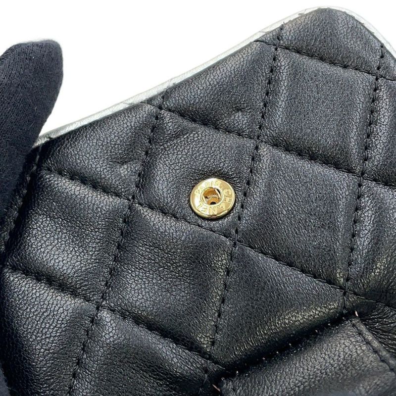 シャネル ボディバッグ ココマーク マトラッセ ミニチェーンベルトバッグ ラムスキン CHANEL 黒 ウエストポーチ