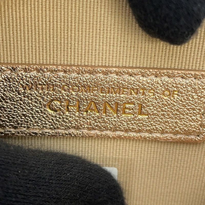 シャネル ノベルティ コインケース Airpodsproケース ラムスキン CHANEL 2024年イヤーズギフト