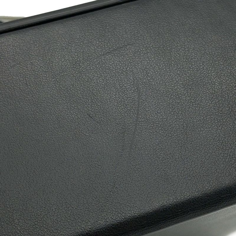 フェンディ ショルダーバッグ 縦型 ボックス レザー 7VA519 FENDI 黒