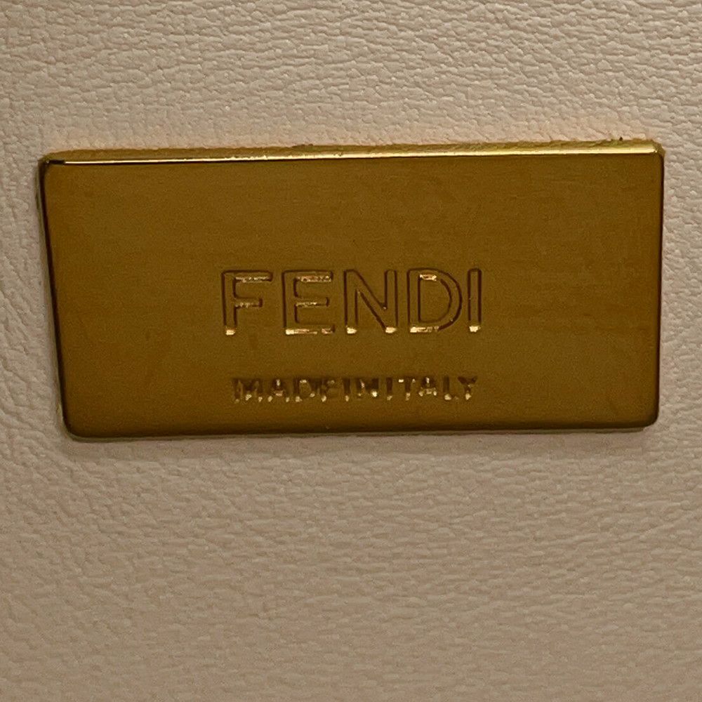 フェンディ ハンドバッグ ピーカブー アイコニック エッセンシャリー 8BN302 FENDI 2wayショルダーバッグ