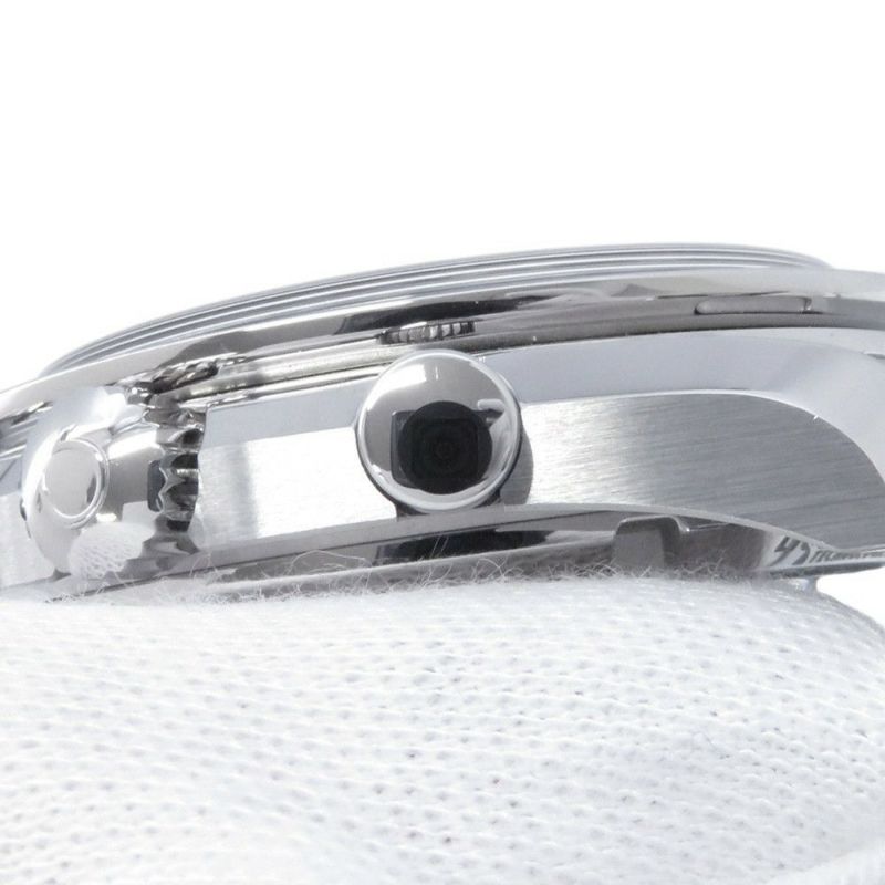 オメガ スピードマスター レーシング マスター クロノメーター 329.30.44.51.01.001 黒文字盤