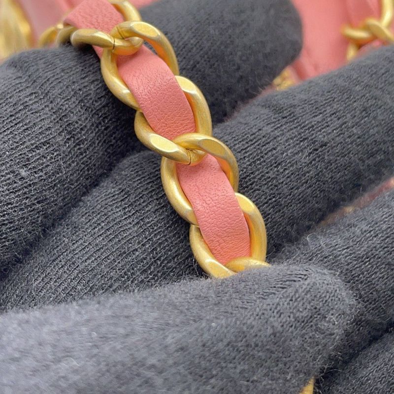 シャネル チェーンショルダーバッグ マトラッセ ココマーク バニティ トップハンドル ラムスキン AS3318 CHANEL バッグ