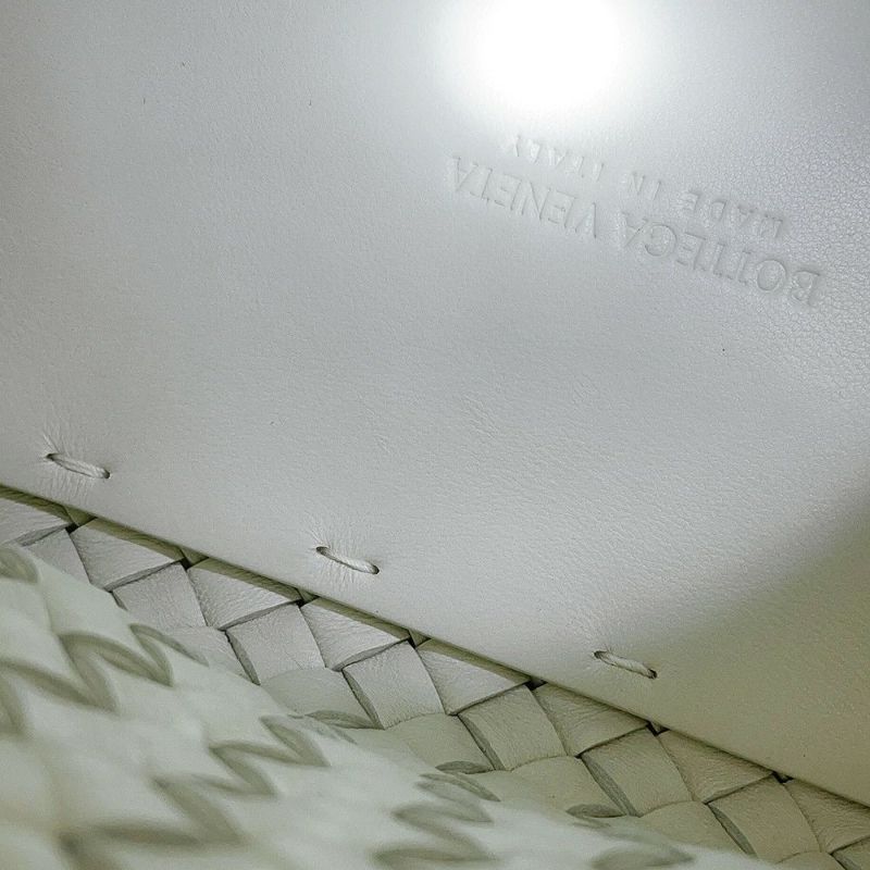 ボッテガヴェネタ ハンドバッグ イントレチャート カバ ミニ 777608 BOTTEGA VENETA 2way 白