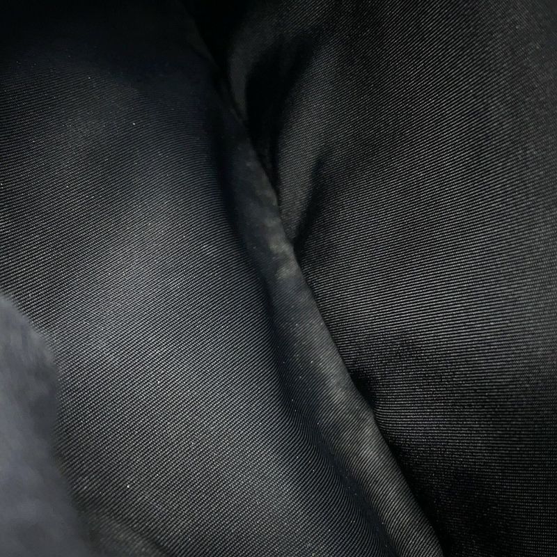 プラダ ショルダーバッグ リナイロン RE-NYLON トライアングルロゴ ナイロン 2VH048 PRADA 黒