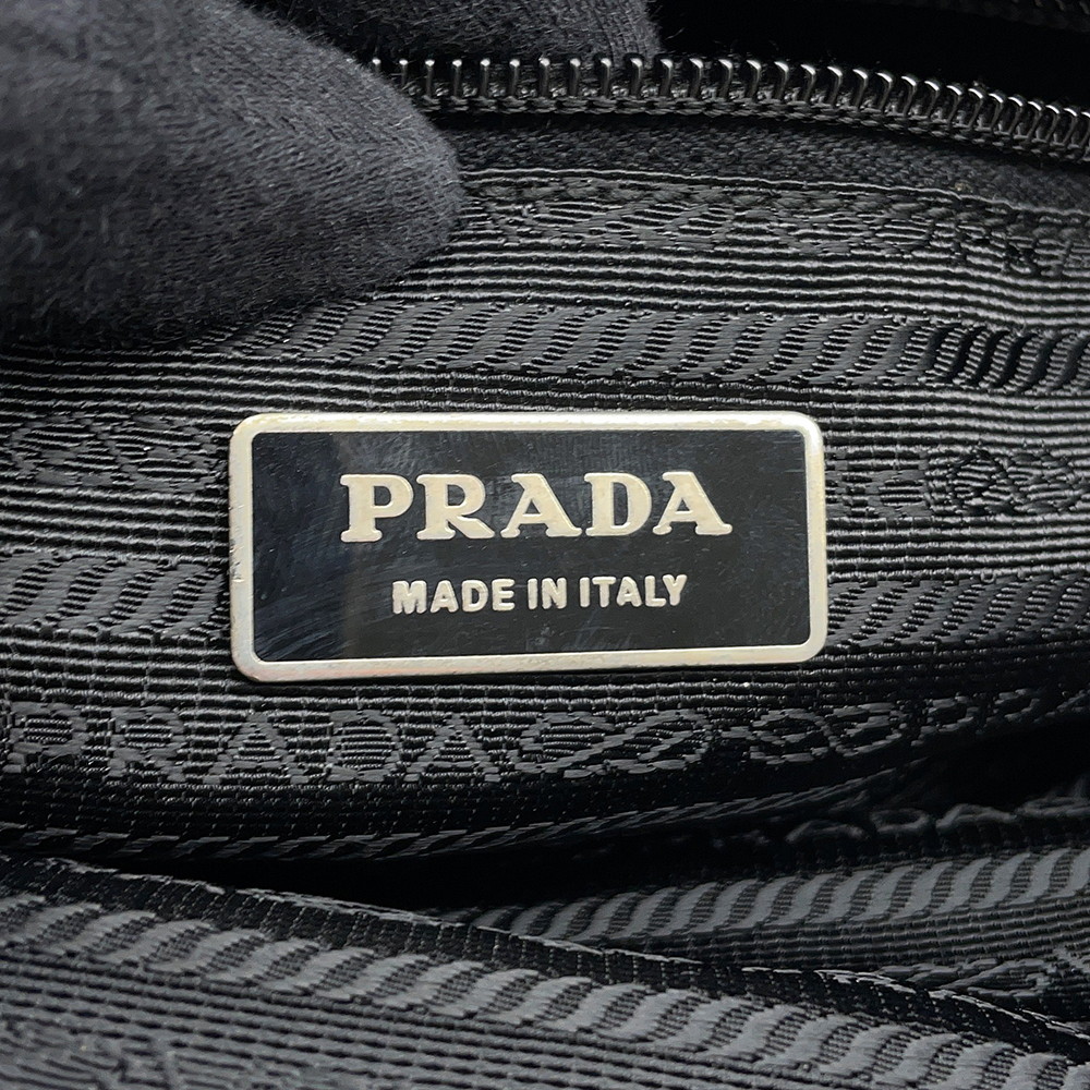 プラダ ショルダーバッグ リナイロン RE-NYLON トライアングルロゴ ナイロン 2VH048 PRADA 黒