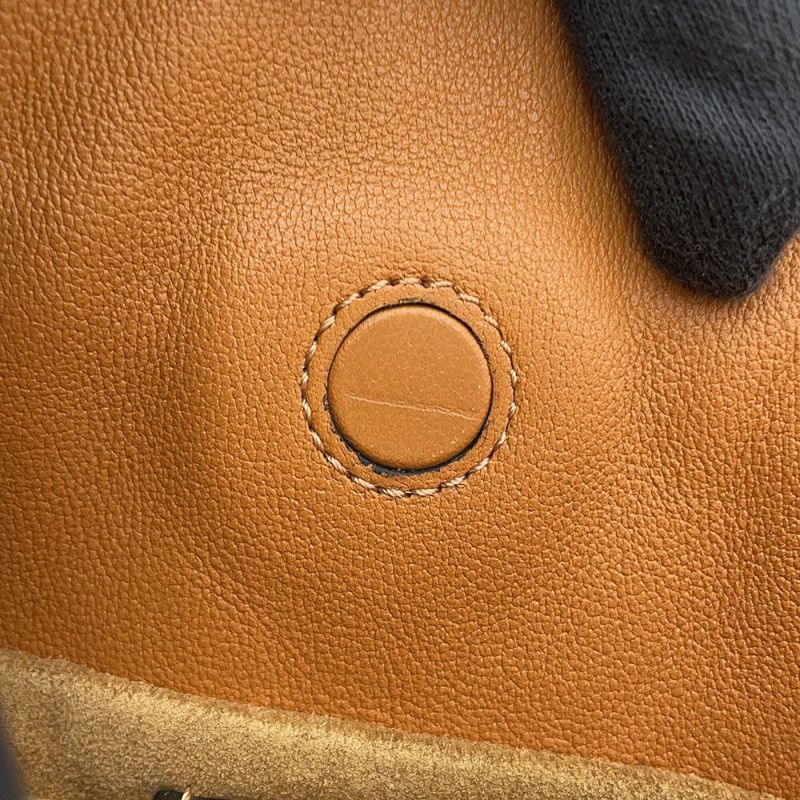 ロエベ チェーンショルダーバッグ フラメンコクラッチ ナノ A411FC6X01 2wayクラッチバッグ ミニバッグ