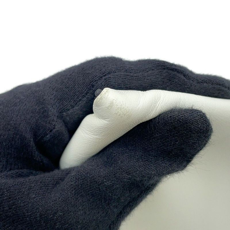 ロエベ クラッチバッグ リボン レザー 332.82.K78 LOEWE 白