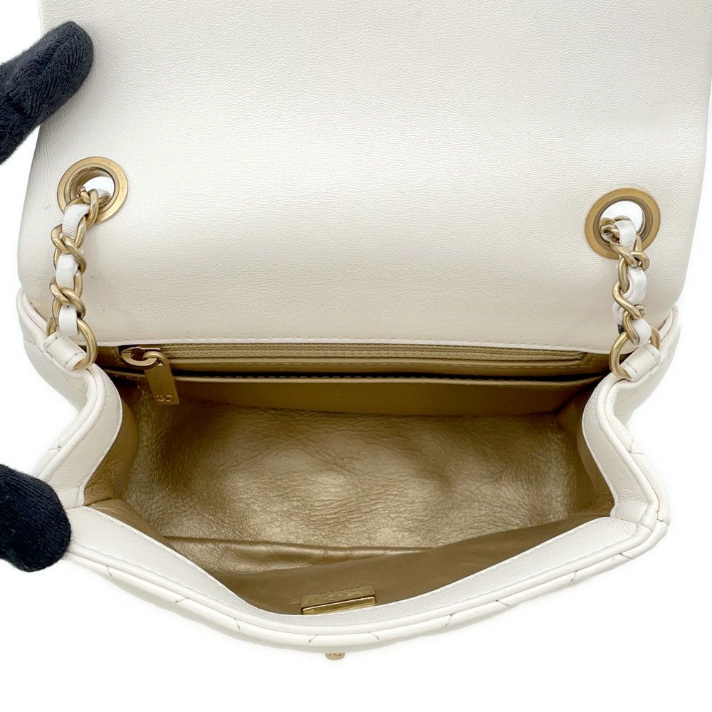 シャネル チェーンショルダーバッグ ミニマトラッセ ココマーク ラムスキン AS1786 CHANEL ココボール 白