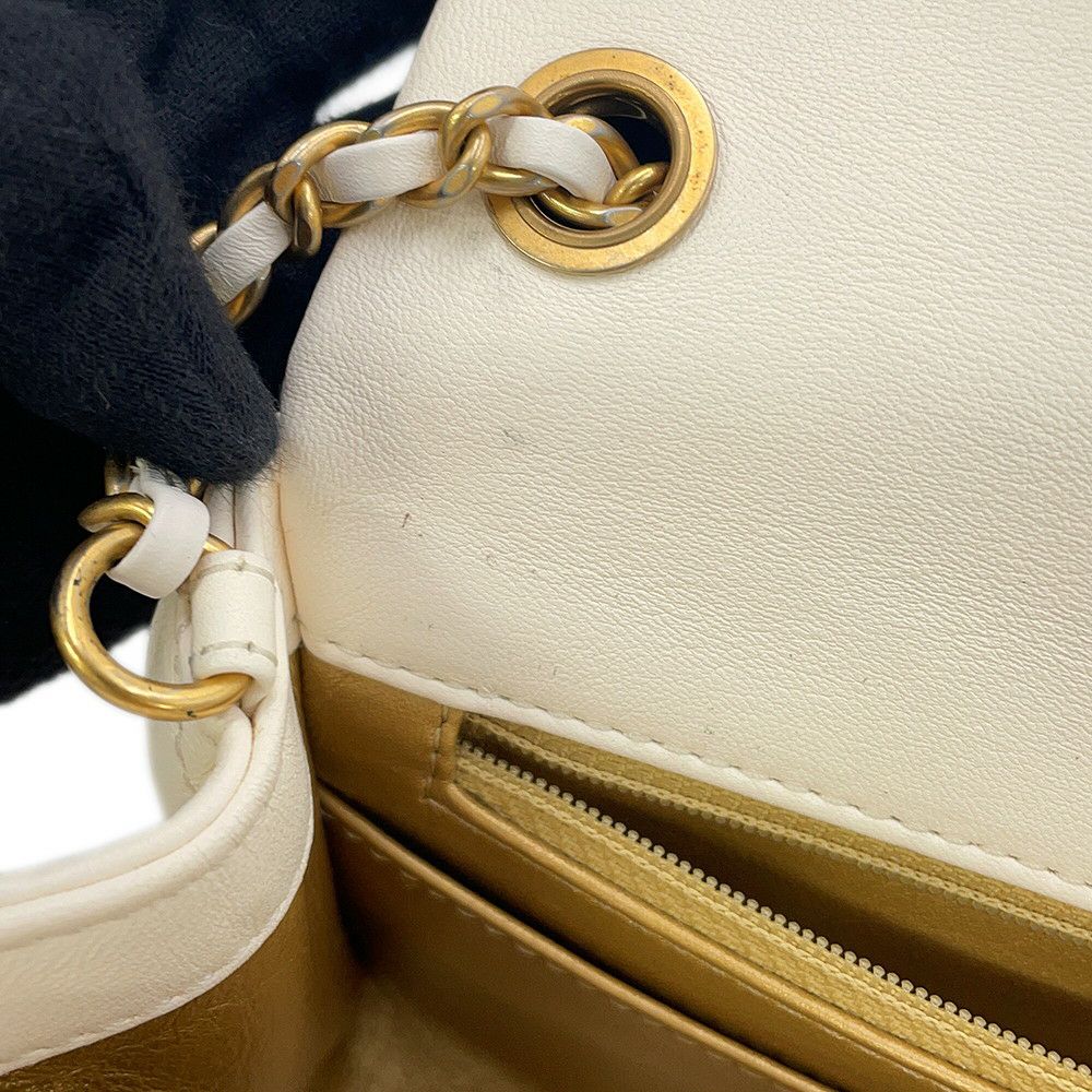シャネル チェーンショルダーバッグ ミニマトラッセ ココマーク ラムスキン AS1786 CHANEL ココボール 白