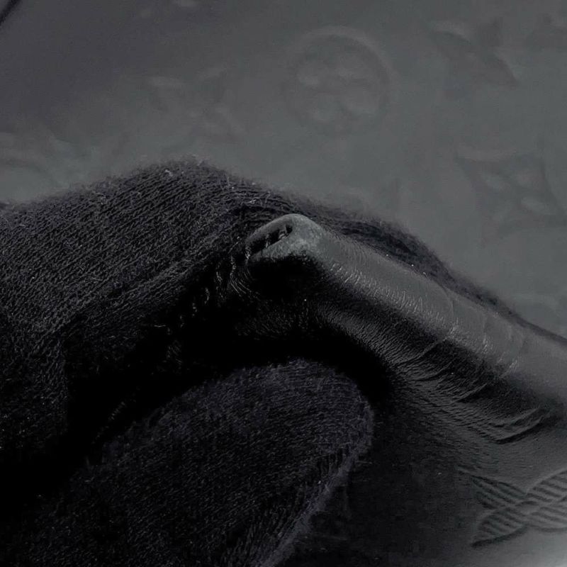 ルイヴィトン クラッチバッグ モノグラム・シャドウ ポシェット・トゥ・ゴー M81570 ブラック 黒