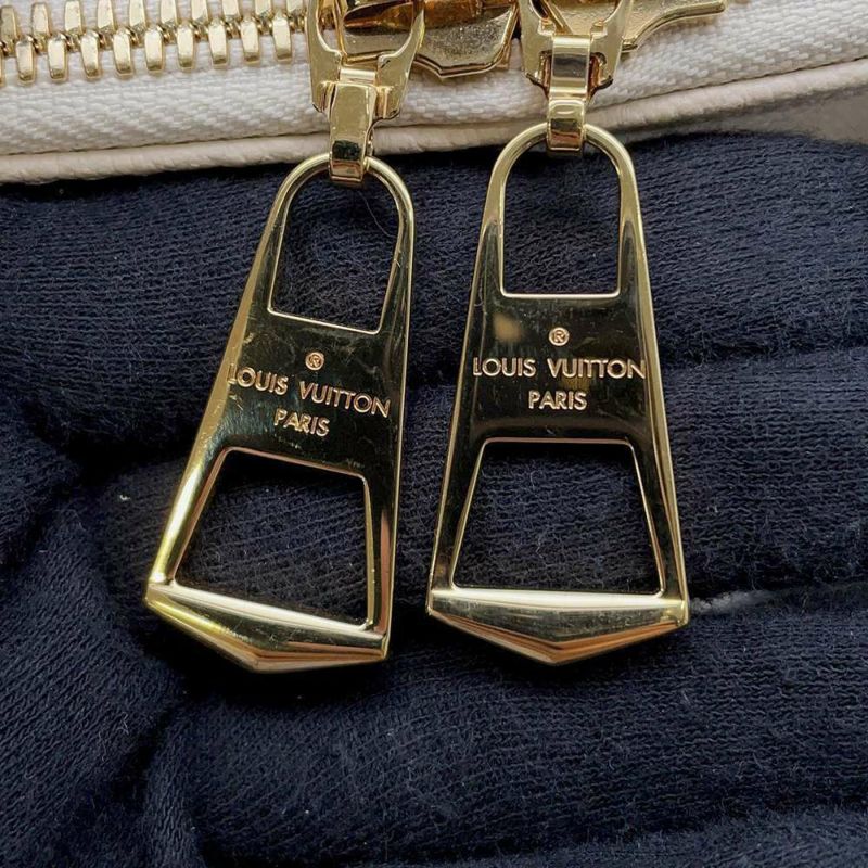 ルイヴィトン ハンドバッグ モノグラム・アンプラント V トート BB M44418 ヴィトン 2wayショルダー ブラック 黒