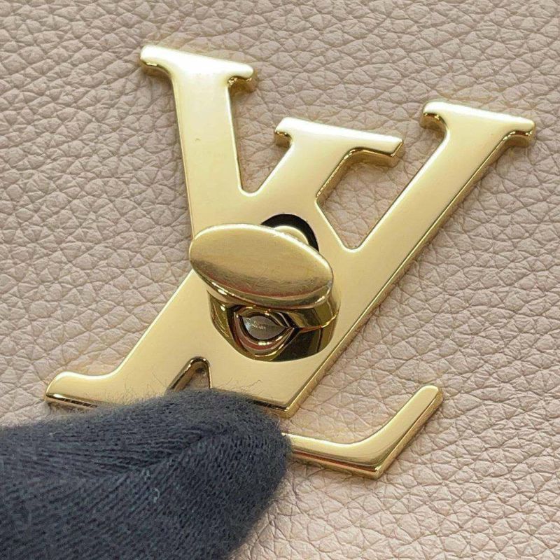 ルイヴィトン ハンドバッグ トリヨンレザー ロックミーエヴァ― M56094 LOUIS VUITTON 2WAYショルダーバッグ