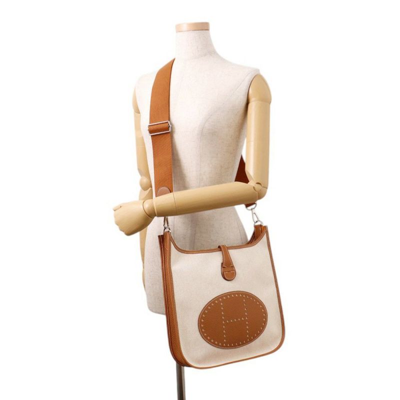 エルメス ショルダーバッグ エブリン3 PM ゴールド/エクリュ/シルバー金具 トワルオフィシエ/トリヨンクレマンス K刻印