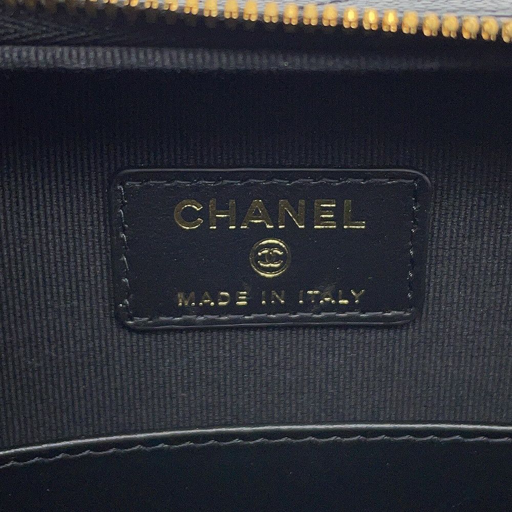シャネル チェーンショルダーバッグ ココマーク マトラッセ バニティ キャビアスキン AP4778 CHANEL 黒