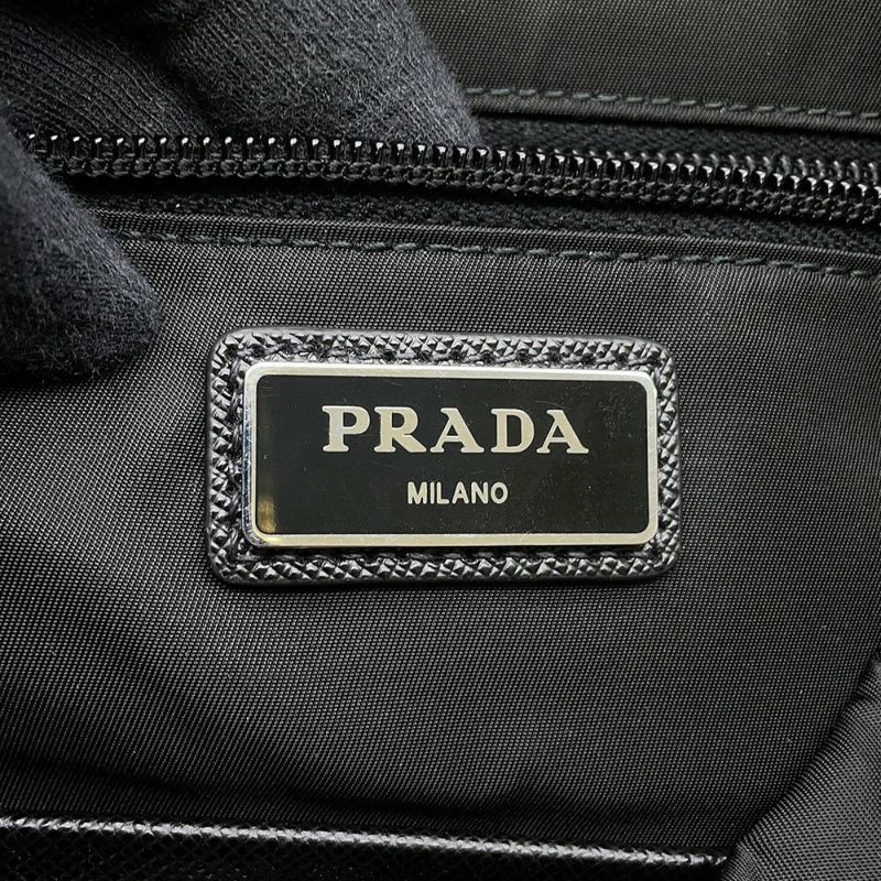 プラダ リュックサック トライアングルロゴ ナイロン PRADA バックパック 黒