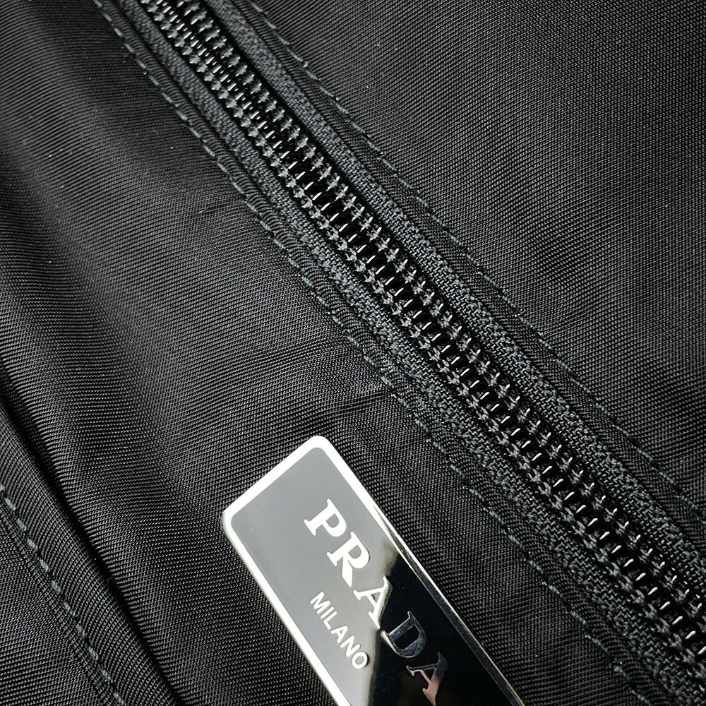 プラダ リュック トライアングルロゴ バックパック ナイロン 2VZ034 PRADA バッグ リュックサック 黒 アウトレット品