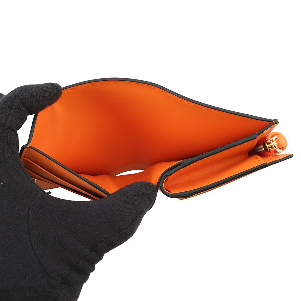 ロエベ 二つ折り財布 ノット コンパクトウォレット シャイニーナパカーフレザー CEM1NCWX01 LOEWE 財布 バイカラー 黒