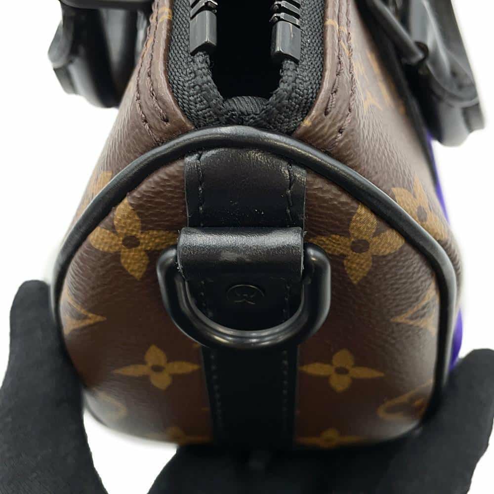 ルイヴィトン ハンドバッグ モノグラム/LVラバー キーポルXS M45788 LOUIS VUITTON 黒 ブラック