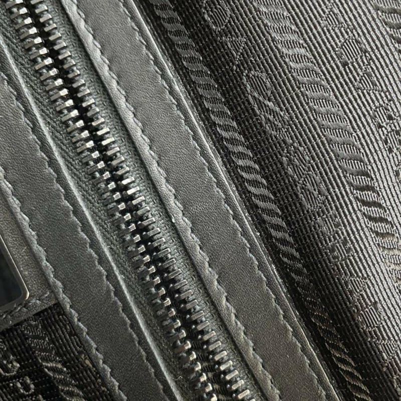 プラダ リュック バックパック レザー 2VZ011 PRADA リュックサック 黒