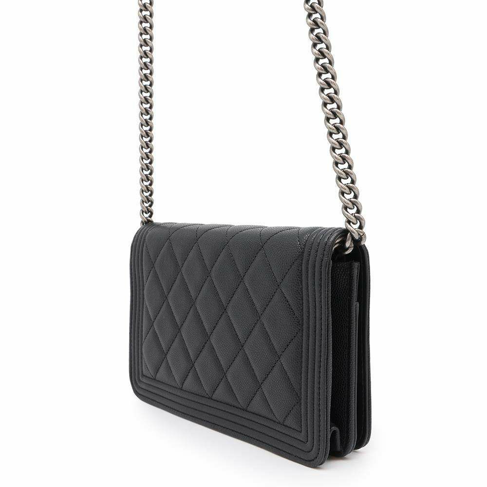 シャネル チェーンウォレット ボーイシャネル マトラッセ ココマーク キャビアスキン AP1117 CHANEL 黒