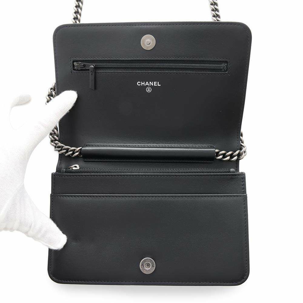 シャネル チェーンウォレット ボーイシャネル マトラッセ ココマーク キャビアスキン AP1117 CHANEL 黒