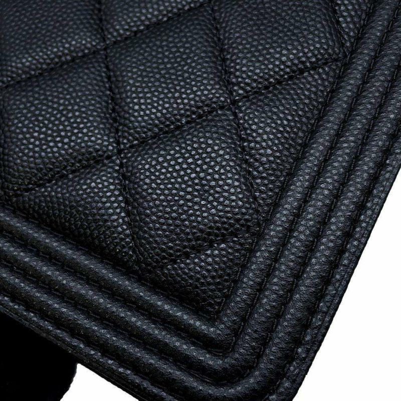 シャネル チェーンウォレット ボーイシャネル マトラッセ ココマーク キャビアスキン AP1117 CHANEL 黒