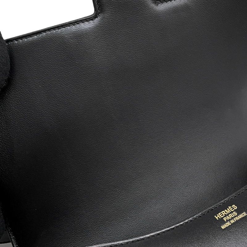 エルメス ショルダーバッグ コンスタンス24 ミロワール ブラック/ゴールド金具 ボックスカーフ B刻印 黒