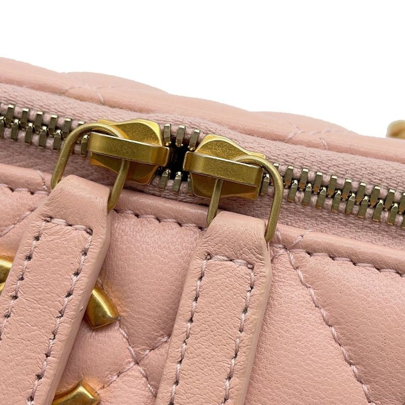 シャネル チェーンショルダーバッグ バニティ ココマーク カメリア マトラッセ ラムスキン AP3301 CHANEL