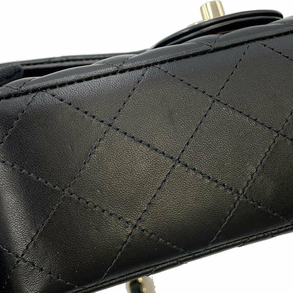 シャネル チェーンショルダーバッグ ココマーク マトラッセ ラムスキン A69900 CHANEL ミニ フラップ 黒