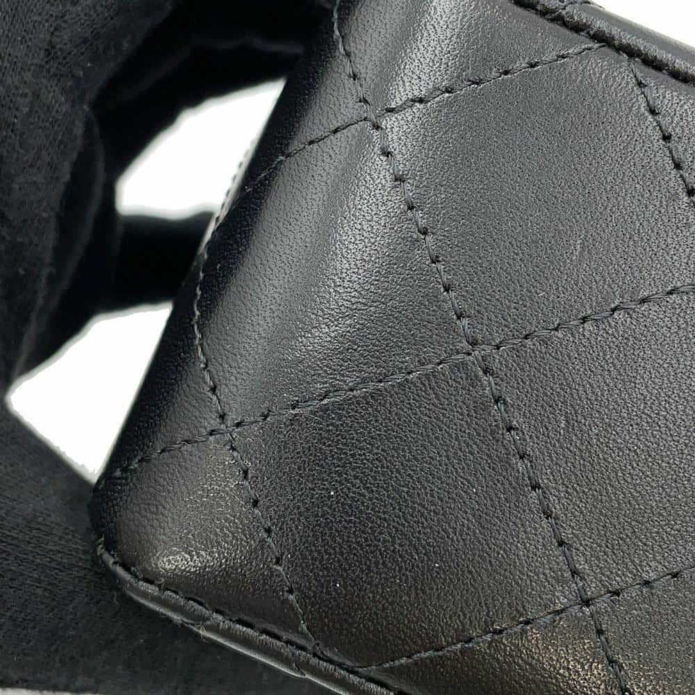 シャネル チェーンショルダーバッグ ココマーク マトラッセ ラムスキン A69900 CHANEL ミニ フラップ 黒