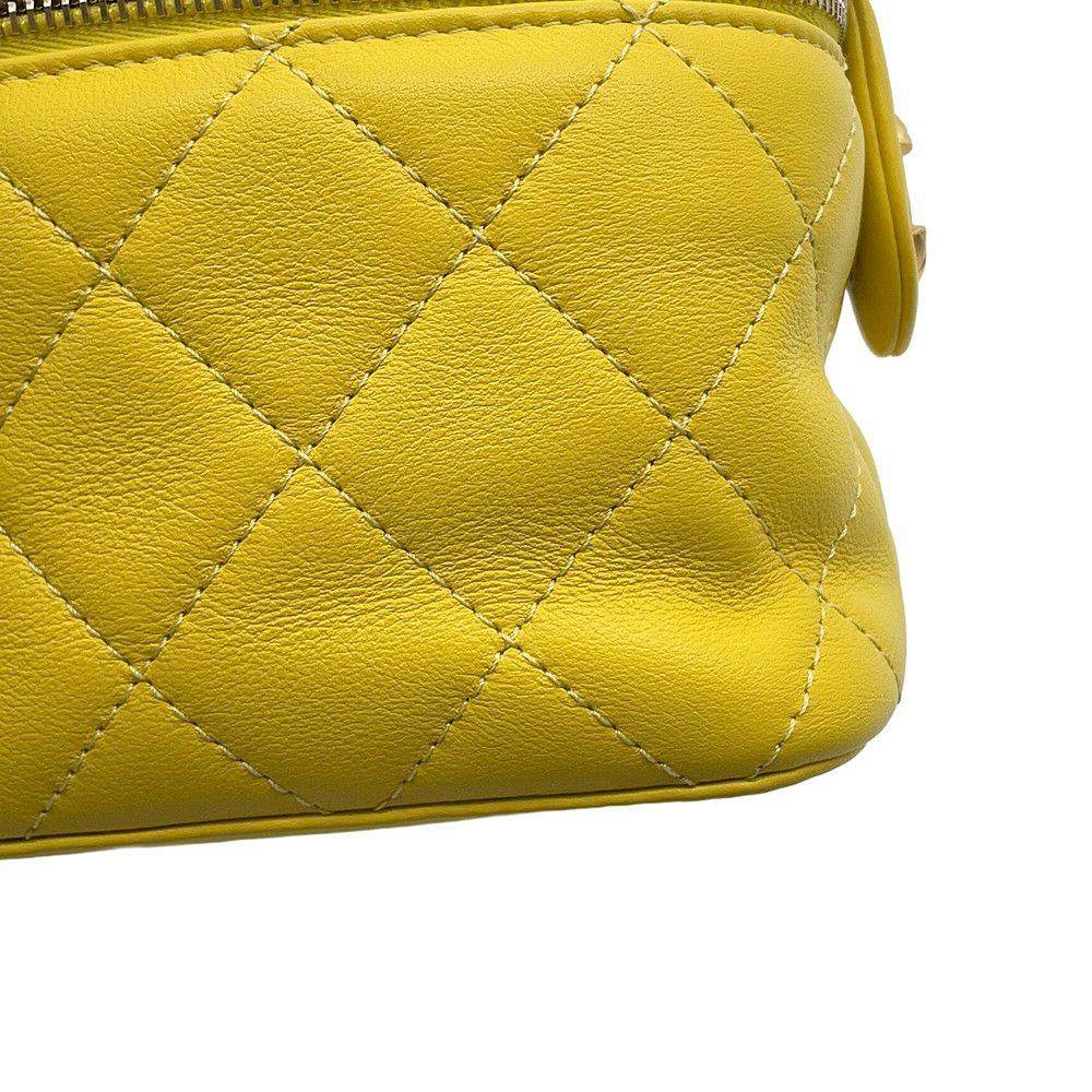 シャネル チェーンショルダーバッグ ココマーク マトラッセ バニティ ラムスキン AS3228 CHANEL