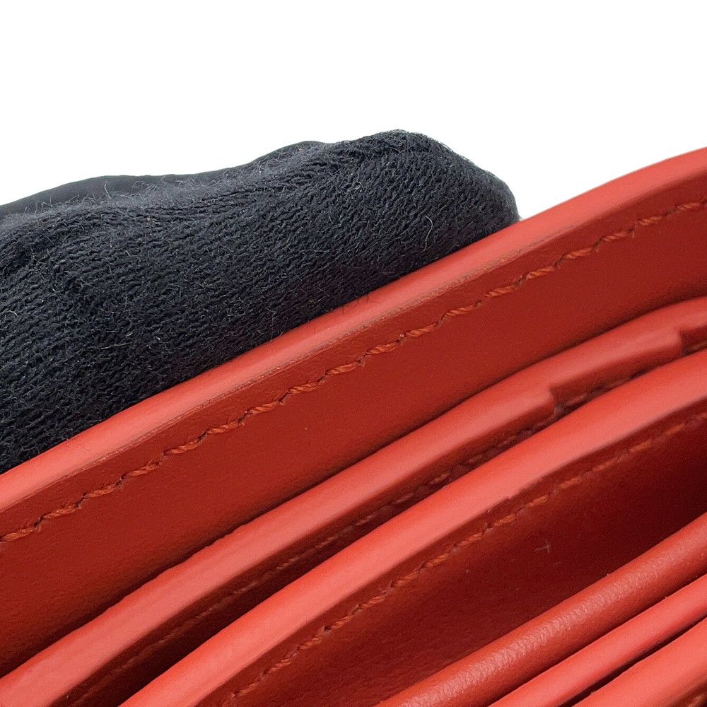 セリーヌ 三つ折り財布 トリオンフ スモール フラップウォレット 10D783 CELINE