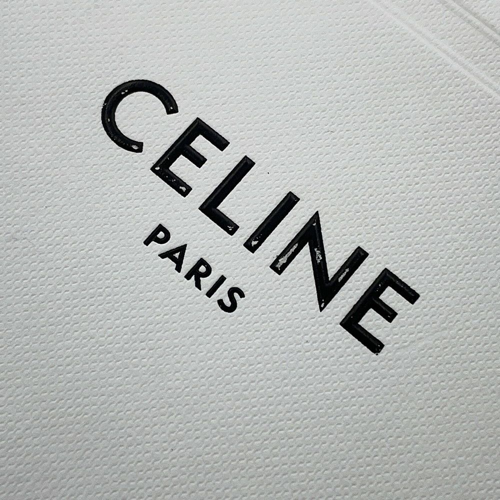 セリーヌ 三つ折り財布 トリオンフ スモール フラップウォレット 10D783 CELINE