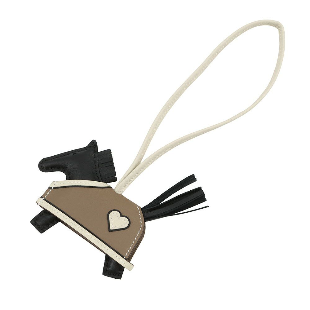 エルメス キーホルダー カルメン エトゥープ/シルバー金具 エルメス キーホルダー カルメン エトゥープ/シルバー金具