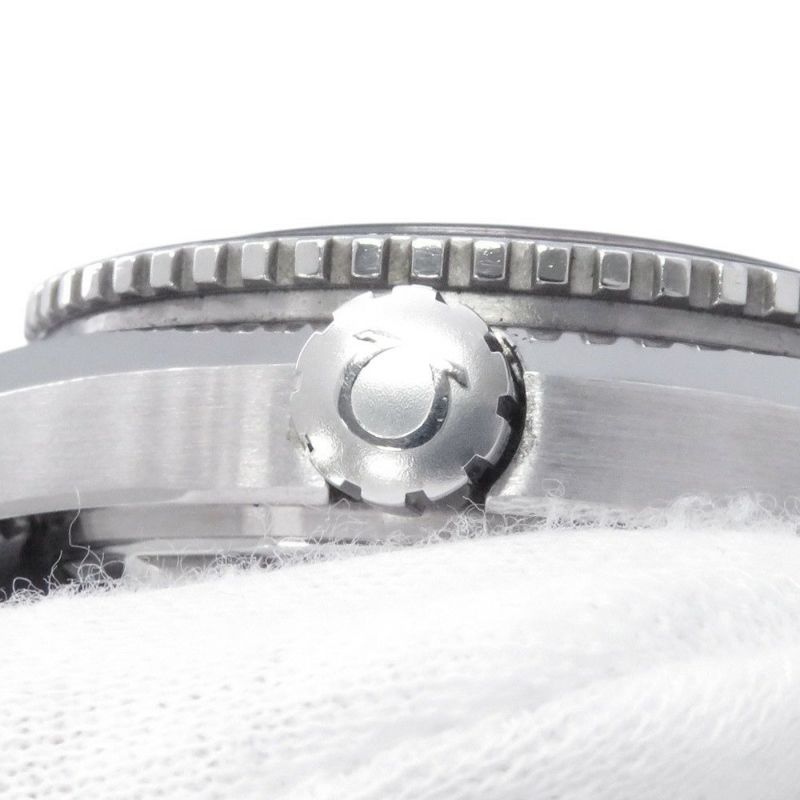オメガ シーマスター プラネットオーシャン 600M コーアクシャル 215.30.44.21.01.002 OMEGA 腕時計 黒文字盤