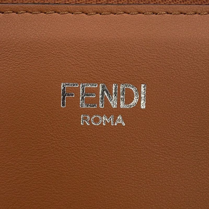 フェンディ ハンドバッグ ピーカブー アイシーユー エックスクロス スモール レザー 7VA530 FENDI 2way 黒