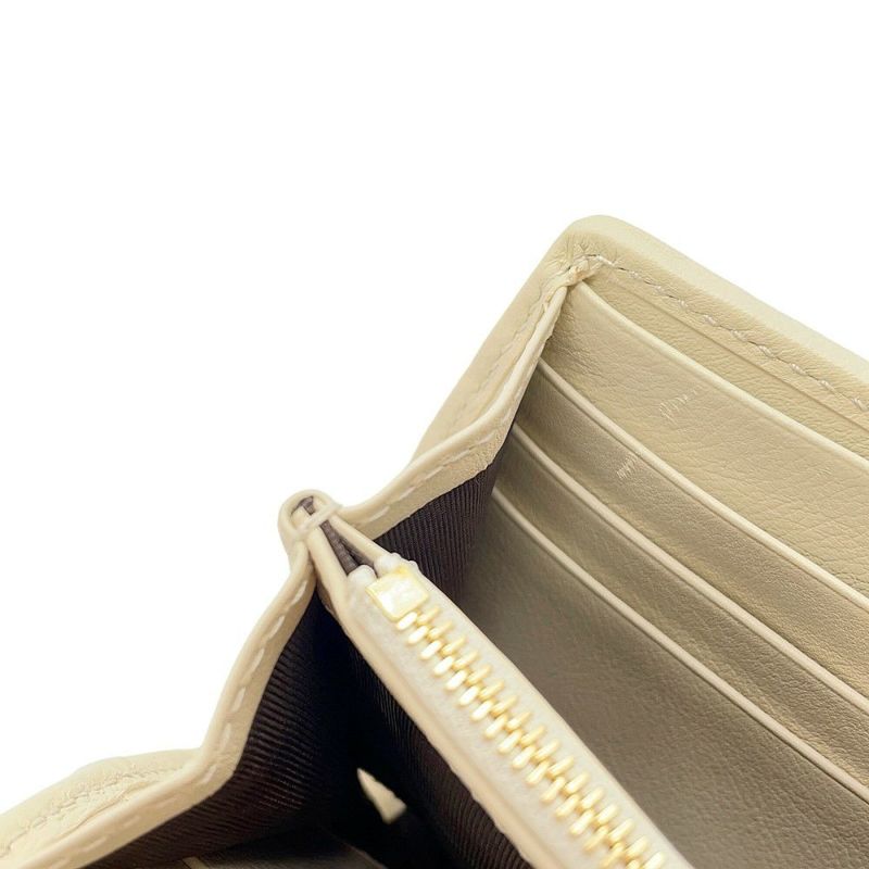 グッチ チェーンウォレット レザー ブロンディ  インターロッキングG ミディアム 725219 GUCCI 財布 白