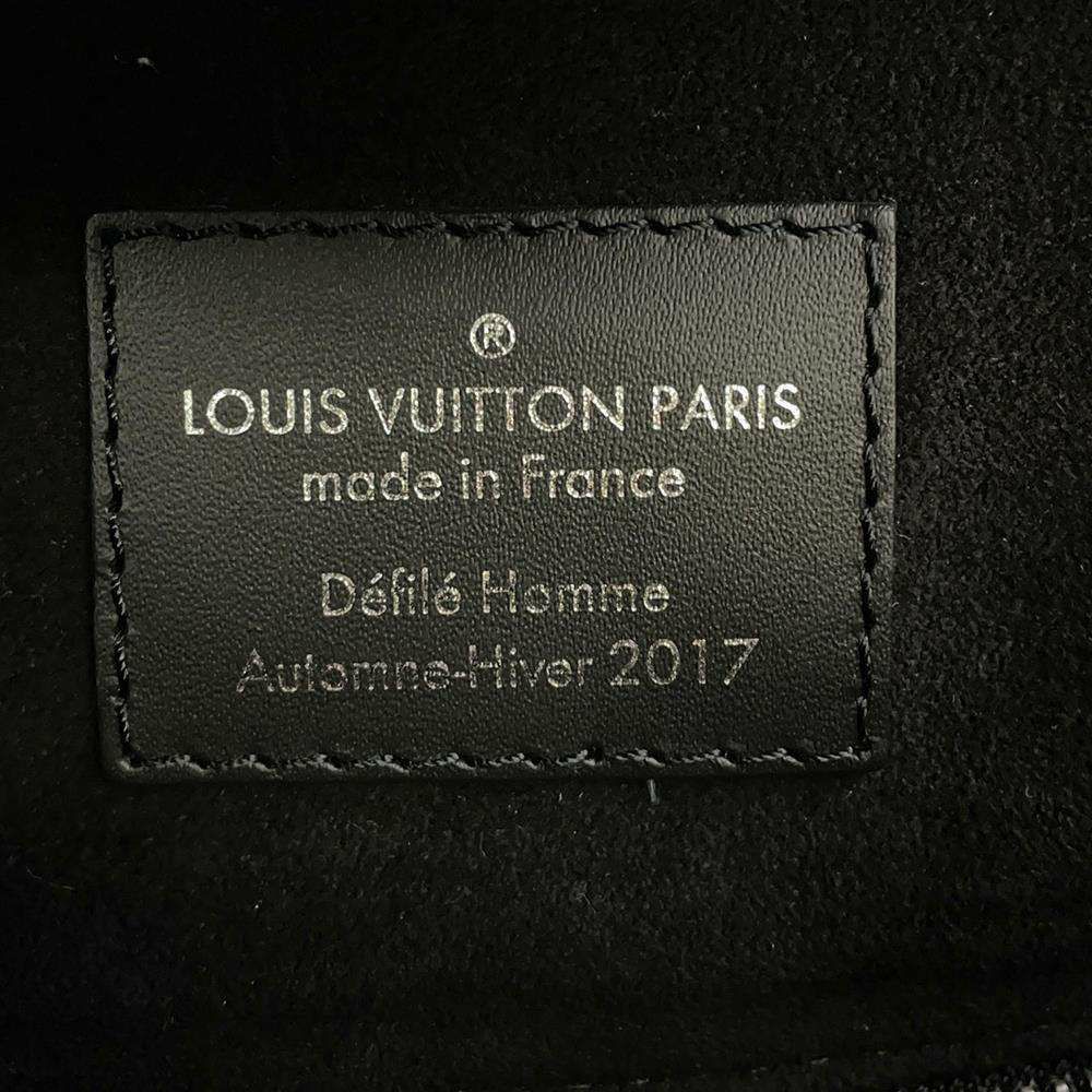 ルイヴィトン リュックサック エピ シュプリーム クリストファーPM M53413 LOUIS VUITTON Supreme 黒 ブラック