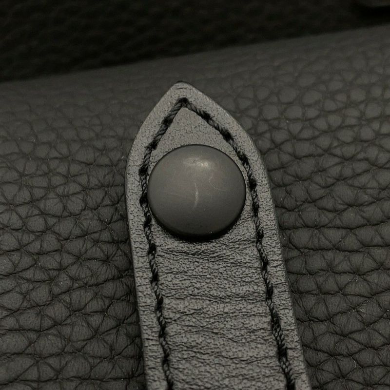 ルイヴィトン リュック トリヨンレザー クリストファー・スリムバックパック M58644 LOUIS VUITTON ヴィトン バッグ 黒 ブラック