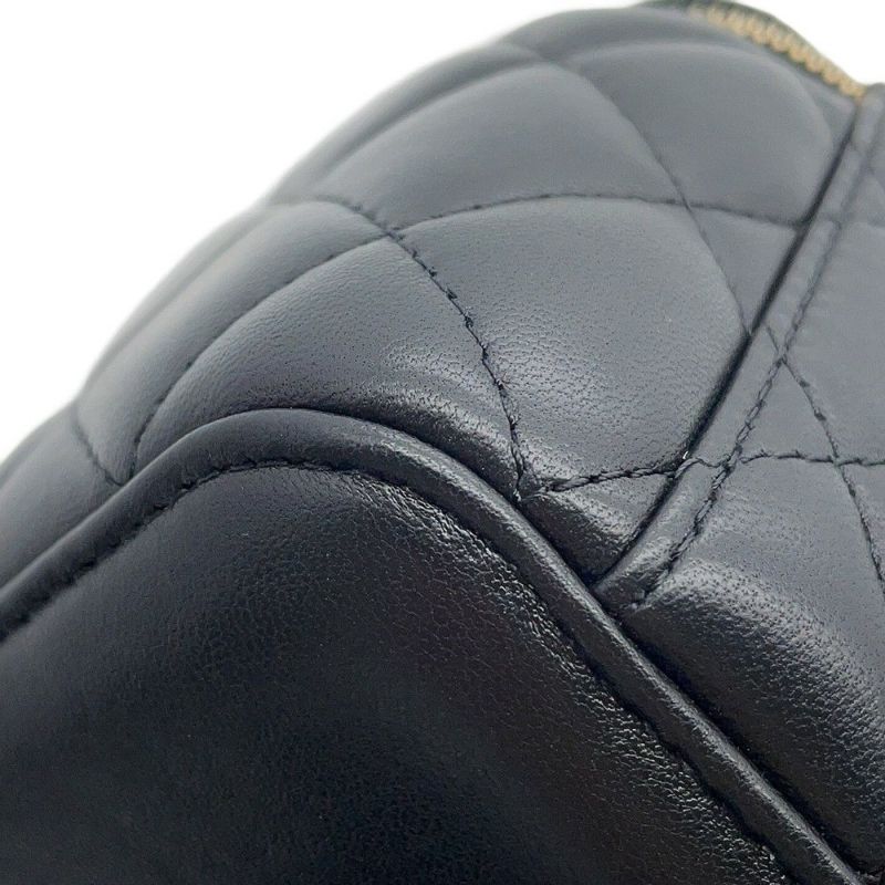 シャネル チェーンショルダーバッグ マトラッセ ココマーク フェイクパール ヴァニティ ラムスキン AP2199 CHANEL 黒