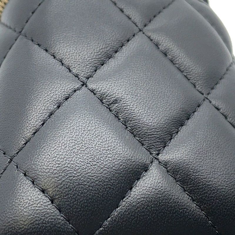 シャネル チェーンショルダーバッグ マトラッセ ココマーク フェイクパール ヴァニティ ラムスキン AP2199 CHANEL 黒