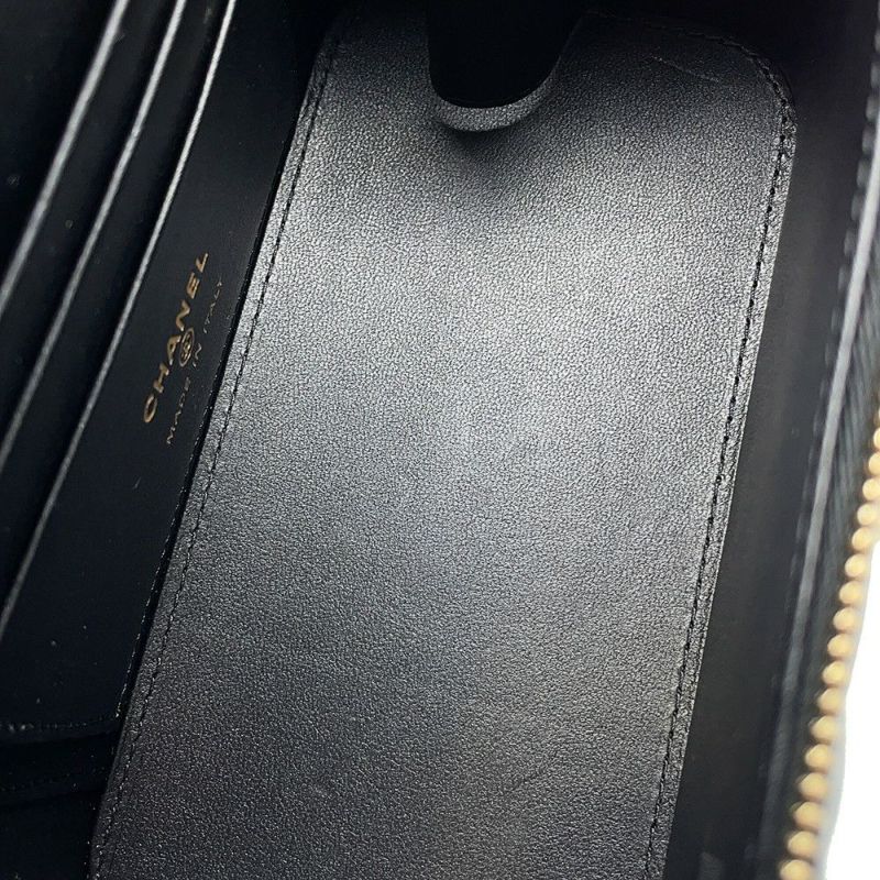 シャネル チェーンショルダーバッグ マトラッセ ココマーク フェイクパール ヴァニティ ラムスキン AP2199 CHANEL 黒