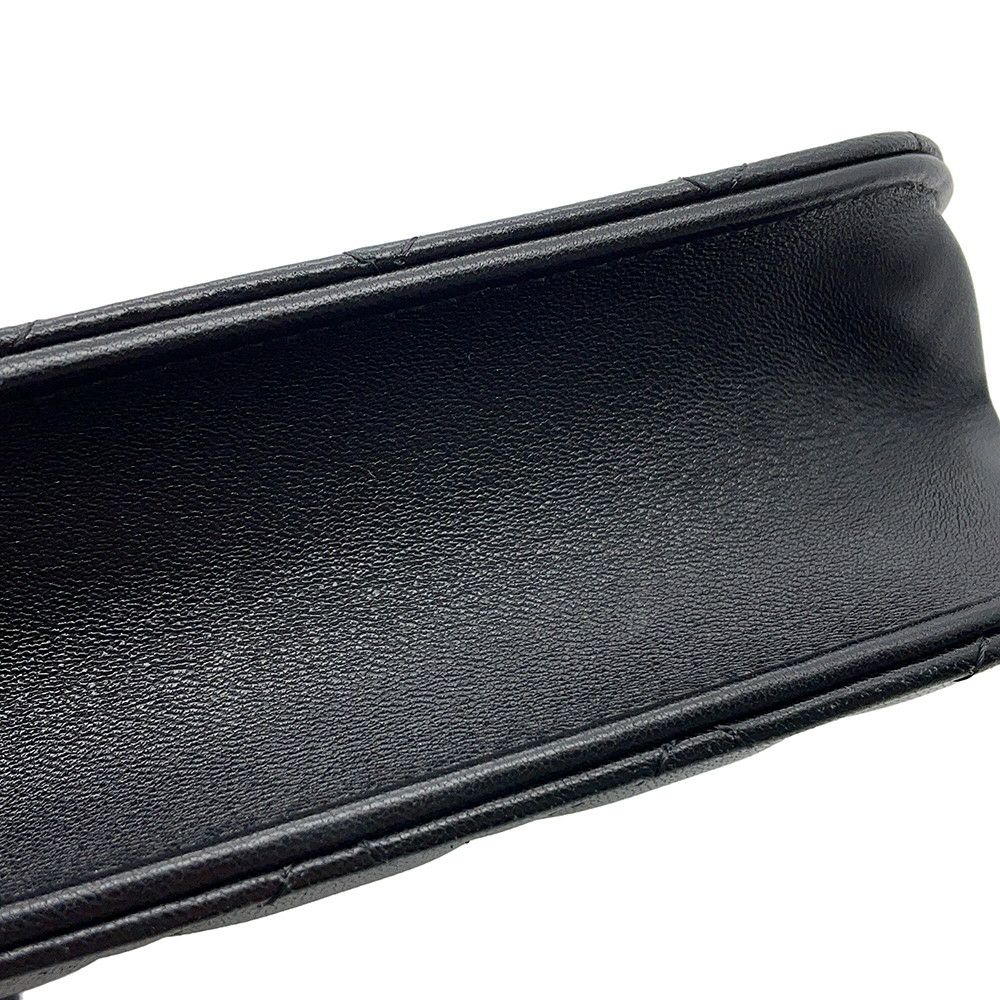 シャネル チェーンショルダーバッグ マトラッセ ココマーク フェイクパール ラムスキン AS5130 25/26年 クルーズ 黒