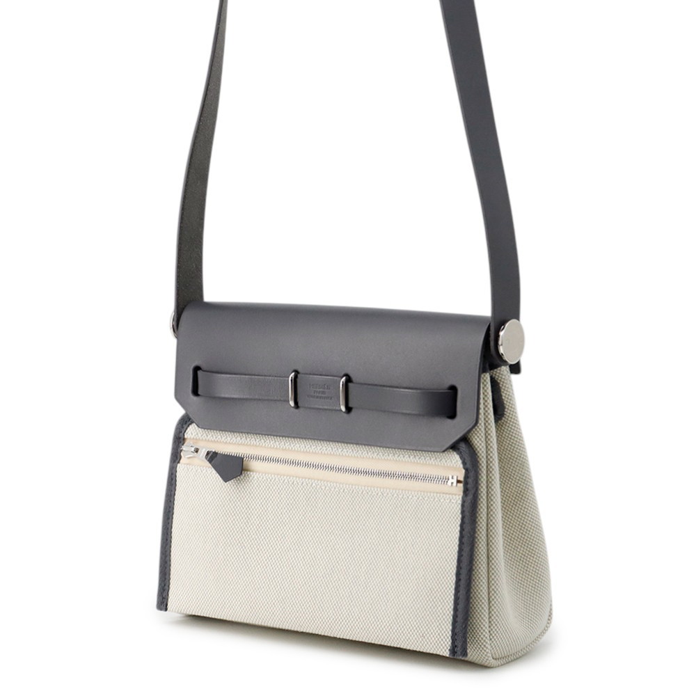 エルメス ショルダーバッグ エールバッグジップ ミニ アルドワーズ/エクリュ/シルバー金具 トワルミリタリー/ヴァッシュハンター K刻印